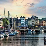 Hotell Les Maisons De Lea & - Radisson Individuals 4*