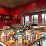 Hotell Les Maisons De Lea & - Radisson Individuals