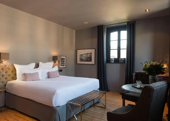 Отель Les Maisons De Lea & - Radisson Individuals 4*