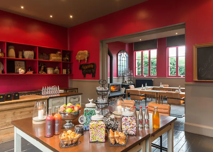 Отель Les Maisons De Lea & - Radisson Individuals