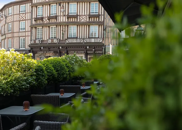 Les Maisons De Lea & - Radisson Individuals Отель