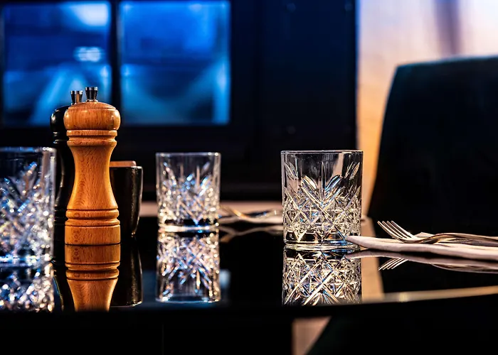 Les Maisons De Lea & - Radisson Individuals